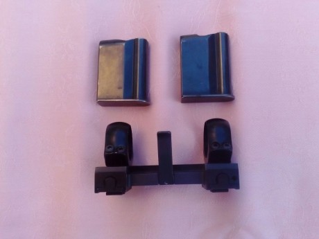Se vende Carabina Semiautomatica HK 300,calibre 22 magnum,
Monturas originales HK,
2 cargadores de 5,
esta 00