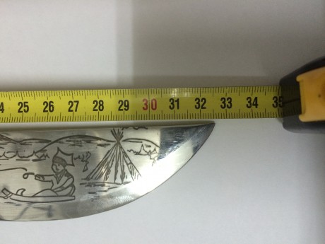 Vendo un magnífico cuchillo de coleccionista, fabricado en Finlandia con acero de alta calidad,fabricado 20