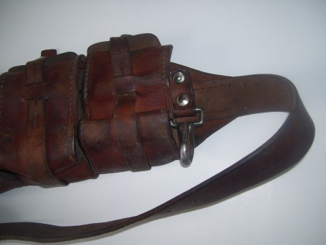 Hola , vendo estos portapeines con cinturon , estan en buen estado ambos

los portapeines con el cinturon 120