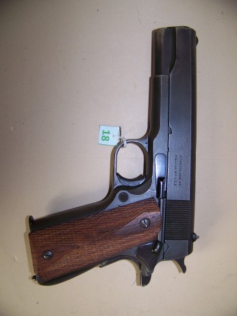 vendo 1911 45 acp segunda guerra mundial  en tiro  libro de coleccionista   2500 € 01