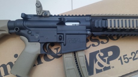 Hola a todos.
Vendo carabina Smith Wesson MP 15-22 Lr MOE DESERT.
La compré por capricho y con tan sólo 01