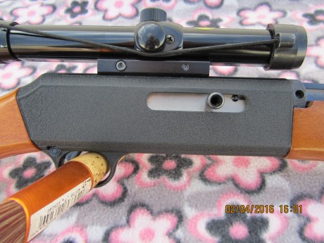Muy buenas,pongo a la venta carabina Franchi del 22 con visor y funda cuero todo ello completamente nuevo...el 01
