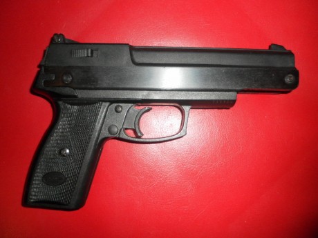 vendo pistola gamo af-10 del 4,5. en perfecto estado. no tiene caja , se puede probar en valencia. 50€ 01
