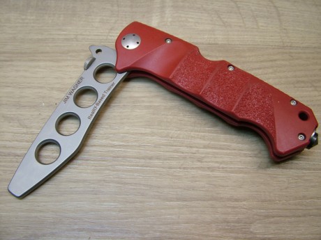  RETIRADO DE LA VENTA 
Navaja entrenamiento marca Boker Jim Warner.
Original, no copia.
Muy buen estado 01
