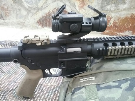   Buenas tardes

Vendo carabina del 22LR marca S&W  modelo MP15 MOE en impecable estado
Se acompaña 10