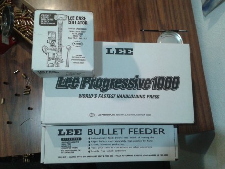 VENTA
Lee Pro 1000 9 mm Pb
Incluye: 
máquina.
embudo vainas.
alimentador automático de vainas.
Micrometro 02
