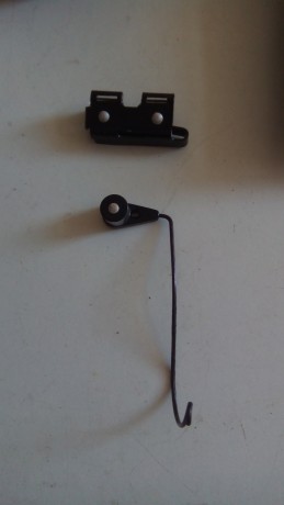Se vende este lote . kit de limpieza. Correa y punto de mira y alza de sopreponer para el vz 58. 
Precio 01