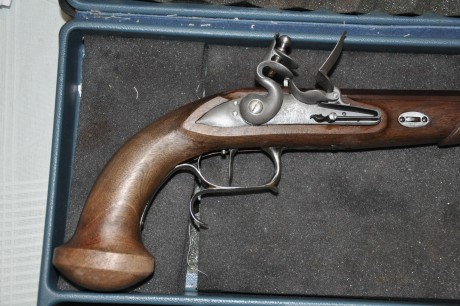 Otra que saco, pistola Le Pague. Cañón de la original de Pedersoli, disparador de Pedersoli, llave de 01
