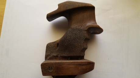 vendo cacha steyr lp10 E diestra talla S RINK, sin retocar 100€ portes incluidos 02