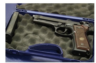 vendo por enfermedad mis armas entre ellas esta magnifica pistola beretta de 9
en muy buen estado, pocos 00