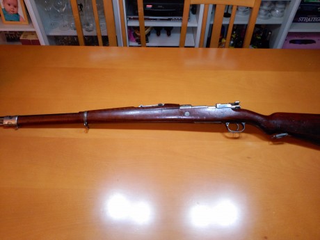 Se vende Mauser Uruguayo fabricado en Berlín en 1910.
Calibre 7X57.
De aceros esta muy bien.
La madera 02