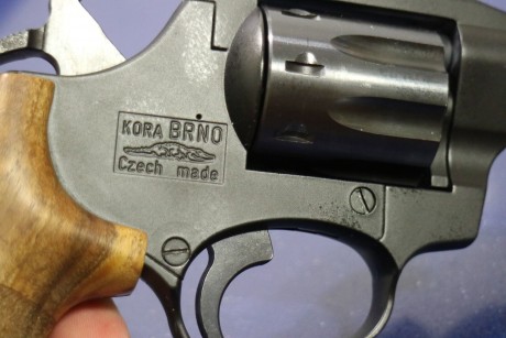VENDO ESTA JOYA A PRECIO DE SALDO, ME TENGO QUE QUITAR LAS ARMAS POR SALUD.
REVOLVER CASI NUEVO, MUY POCOS 00