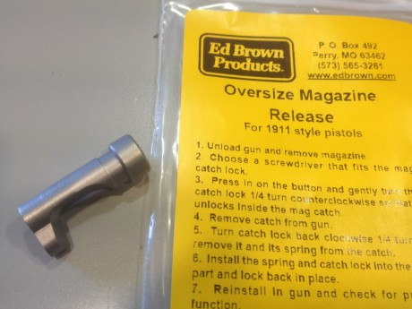 VENDO Cargador con pulsador desmontable sibredimensionado de la marca Ed Brown para 1911 (armazones monohilera).
Acabado 00