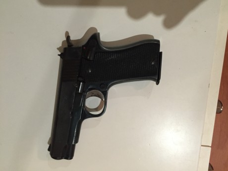 Una auténtica joya para los amantes de las armas cortas, muy ligera, tamaño ideal, y con un mecanismo 00