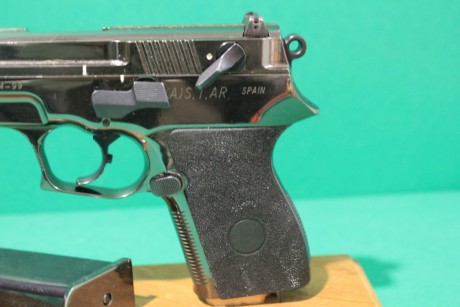 Aqui dejo una Star prototipo para que la veais aver que podeis decir.

Actualmente este arma esta inscrita 01