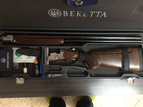 VENDO ESCOPETA BERETTA 682 GOLD E TRAP PARA ZURDO
CULATA REGULABLE 
Cañon de 76 con 1* fija y 2 BRILEY 01