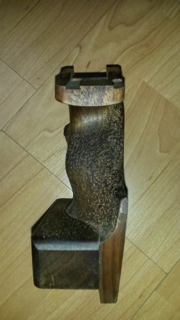Hola vendo cacha Steyr valida para LP10 y LP50 para zurdos en talla S.

Precio 100€, rebajada a  80€ 01