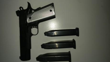 Buenas,

Pongo a la venta mi “Norinco NP-44” 45ACP, con cargador de doble hilera (14 cartuchos). La vendo 02