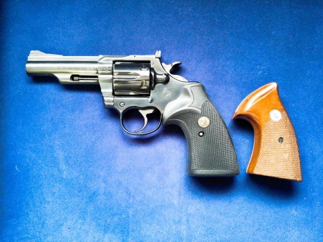  Fotos del colt añadidas mas abajo 
 Rebajo la Norinco a 175€. 

Vendo éstas armas cortas:
-Pistola Norinco 01