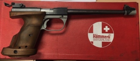 Se vende Hamerli 120, calibre 22, dos empuñaduras extras. Muy poco uso, al tratarse de una donación por 01