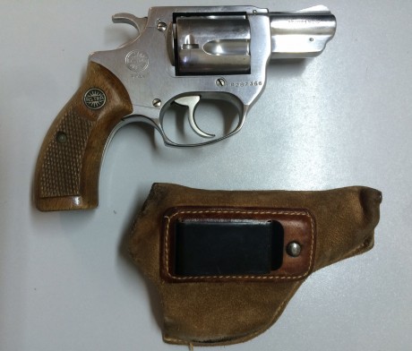 Vendo revolver Astra 2" .38, cromado.
En perfecto estado. Cromado impecable. Con funda interior y 00