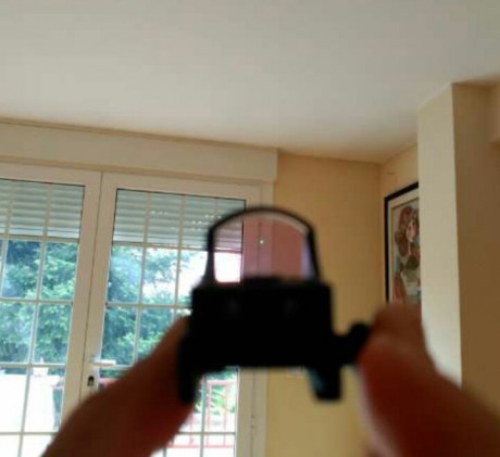 Cambio visor holográfico NCStar de punto verde, con sensor para autorregular la intensidad del punto (se 01