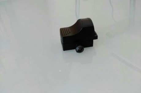 Cambio visor holográfico NCStar de punto verde, con sensor para autorregular la intensidad del punto (se 11