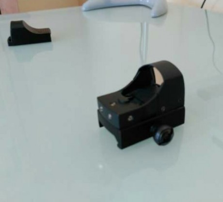Cambio visor holográfico NCStar de punto verde, con sensor para autorregular la intensidad del punto (se 10
