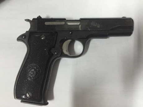 Un amigo me ha pedido que le ponga a la venta una pistola Star modelo S.

Se encuentra en Murcia, en buen 00