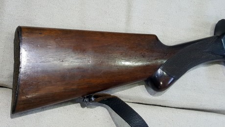 Vendo la mítica browning auto 5, tambien llamada "la cheposa".

Tengo entendido que fué el primer 02