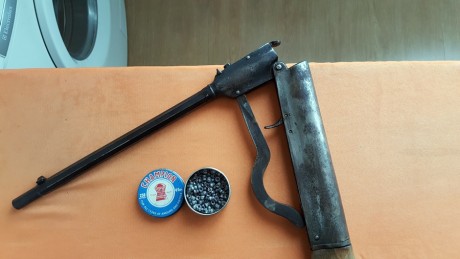 Hola:
Ha caido en mis manos esta juya de la antigüedad y me gustaría tener más información sobre ella. 02