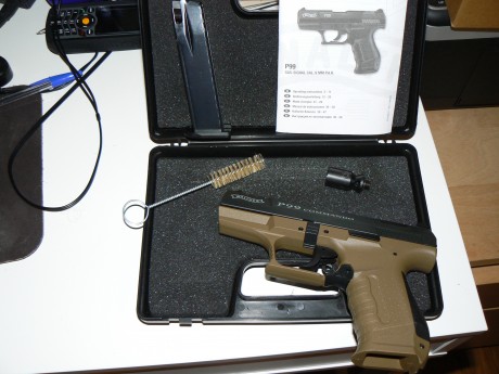 Buenas noches!

Pongo en venta mi detonadora umarex walther P99 comando.

Completamente nueva, solo expuesta 10