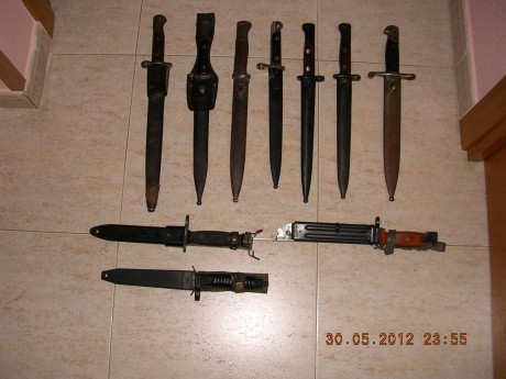 Cambio bayoneta por cuchillo moderno de caza.
No me cierro a otros cambios que merezcan la pena. 50