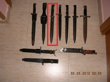 Cambio bayoneta por cuchillo moderno de caza.
No me cierro a otros cambios que merezcan la pena. 60