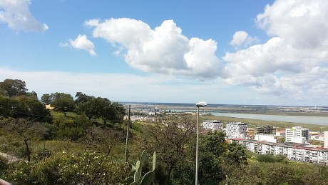 Pues si compañeros vivo en el paraíso en la tierra................ pero tanto yo como muchos onubenses 11