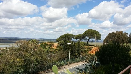 Pues si compañeros vivo en el paraíso en la tierra................ pero tanto yo como muchos onubenses 10