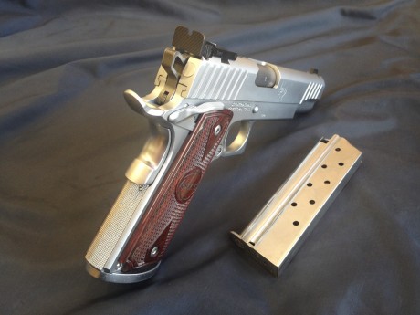 Vendo esta S.T.I. modelo Range Master de 5 pulgadas, SEMINUEVA, calibre 9 pb acabada en cromo mate.
Su 12