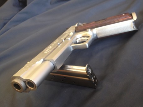 Vendo esta S.T.I. modelo Range Master de 5 pulgadas, SEMINUEVA, calibre 9 pb acabada en cromo mate.
Su 22