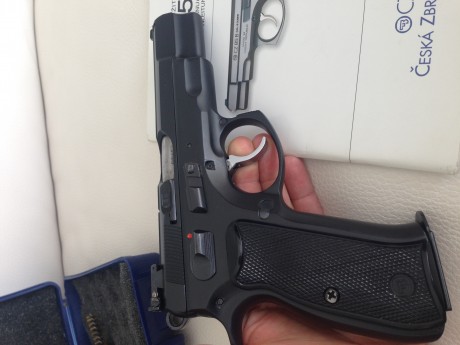 las siguientes armas para hacer hueco y darme otro capricho.
 glock 19c reservada 
GLOCK 19 C 375 euros 41