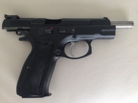 las siguientes armas para hacer hueco y darme otro capricho.
 glock 19c reservada 
GLOCK 19 C 375 euros 52