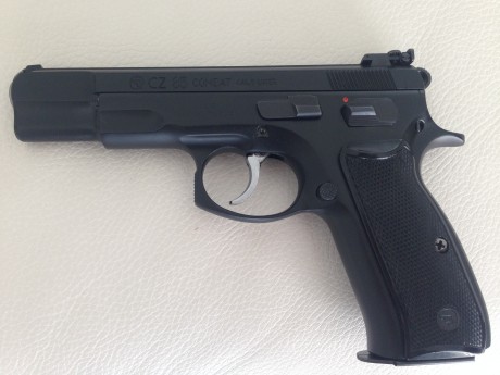 las siguientes armas para hacer hueco y darme otro capricho.
 glock 19c reservada 
GLOCK 19 C 375 euros 50