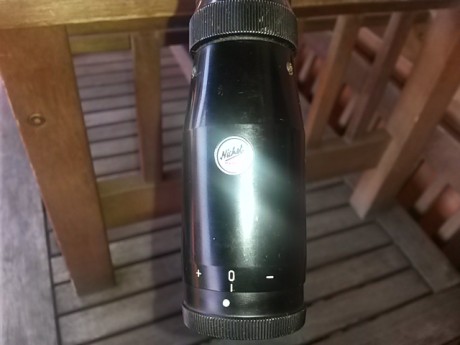 Vendo o cambio por holografico eotech, Docter o similar, un visor clásico Nickel Mod. Supra 2-9x50 con 00