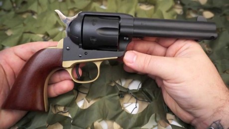 Hola, cambio mi escopeta de corredera MOSSBERG modelo 88 Maverick, de calibre 12 y 12 Magnum por revolver 10