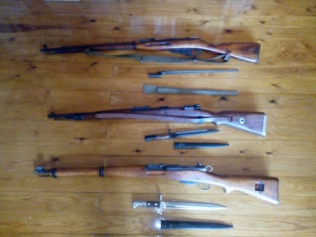 Vendo 

Mauser k98 yugoslavo, de los remarcados, muchas piezas conservan los águilas. Esta impecable nunca 00