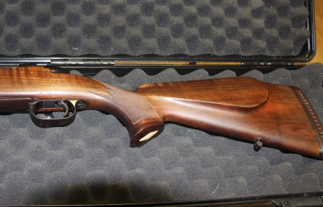  Vendo HEYM SR 20 Cal. 9.3x62. 
Perfecto de maderas y de cromado original Heyn, sin rallazos no golpes, 02