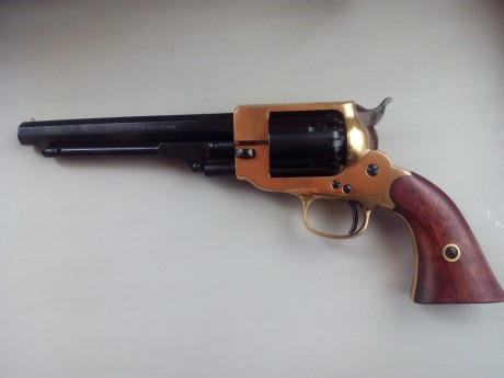 Vendo revolver Spiller & Burr de la firma Pietta , nuevo comprado este mes , se envía con factura 41
