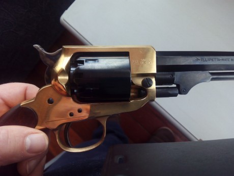 Vendo revolver Spiller & Burr de la firma Pietta , nuevo comprado este mes , se envía con factura 40