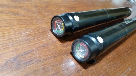 Se vende 2 depositos Quick fil con muy poco uso de HW100  de 33,5 cm de largo y 175 cc.
120€ cada uno.
Tambien 02