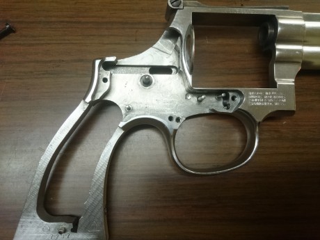Vendo Smith and Wesson 686 de 6"  en calibre 357 mag  // 38 special, junto al revolver, se añade 02