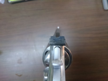 Vendo Smith and Wesson 686 de 6"  en calibre 357 mag  // 38 special, junto al revolver, se añade 20